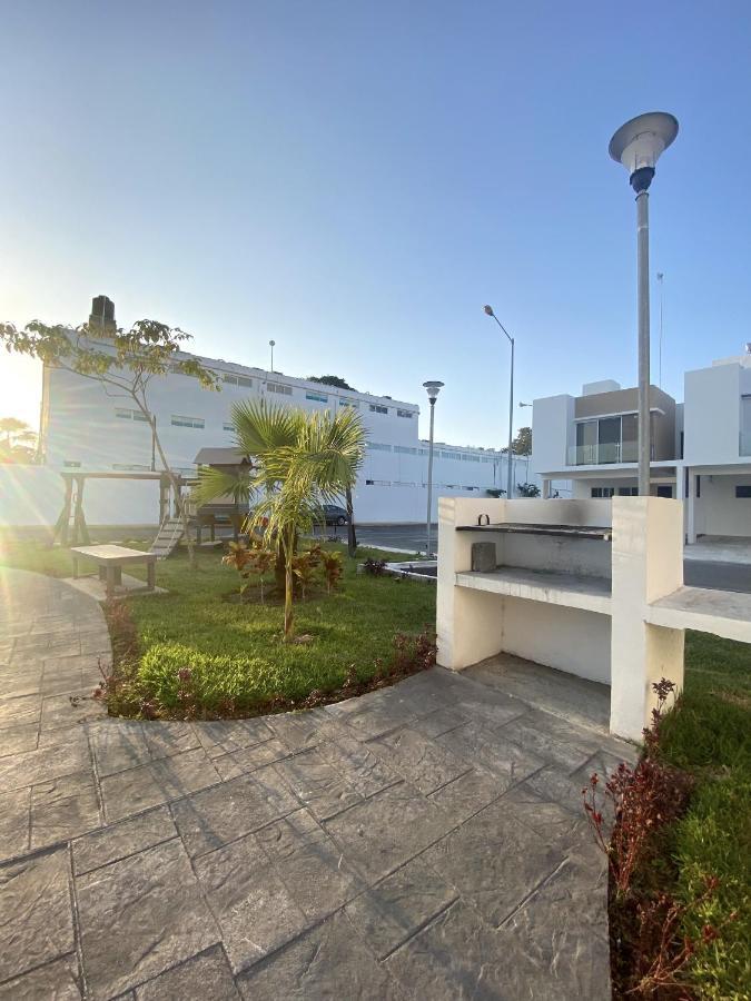 칸쿤 Casa Familiar Cerca De La Playa Con Terraza Privada 빌라 외부 사진